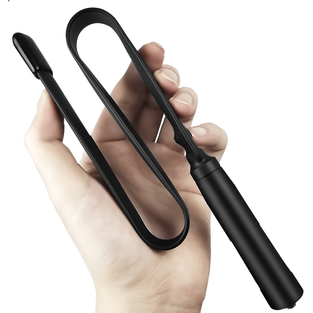 Hand holding an enhanced Baofeng antenna for UV-5R and 888s radios, length 47 cm, compatible with wide frequency range.