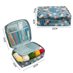 Colorful crochet storage case with yarn balls and hooks, dimensions: 22x17x7cm, ideal for DIY enthusiasts.