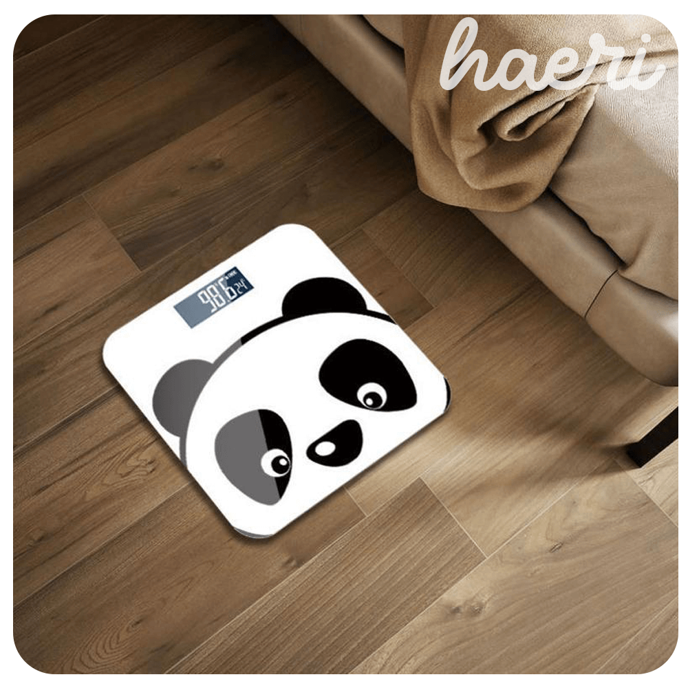 Electric personal scale 'Panda' with LCD display and ultra-precise sensors, designed for up to 180 kg.