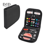 სამკერვალო ნაკრები ორგანიზერში, მოსახერხებელი და საჭირო კომპლექტი, რომელიც შეიცავს კერვის ბლოკნოტებს და ინსტრუმენტებს.